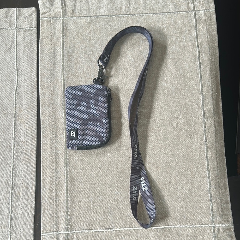Zyia Active Camo Gray Lanyard